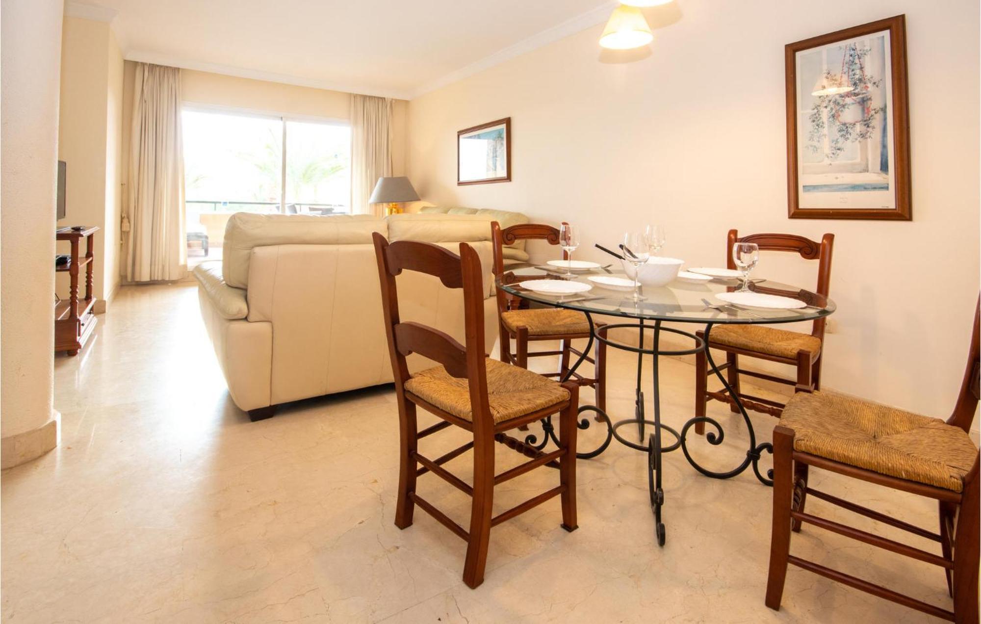 Apartamento Beautiful In Marbella-elviria